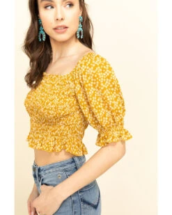 Loveriche Women's Floral Print Smocked Crop Top 9 Loveriche Women's Floral Print Smocked Crop Top -Ariat Western Outlet Store 2000327370 702 P4