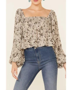 By Together Women's Floral Print Smocked Long Sleeve Crop Top  -Ariat Western Outlet Store 2000345706 251 P3