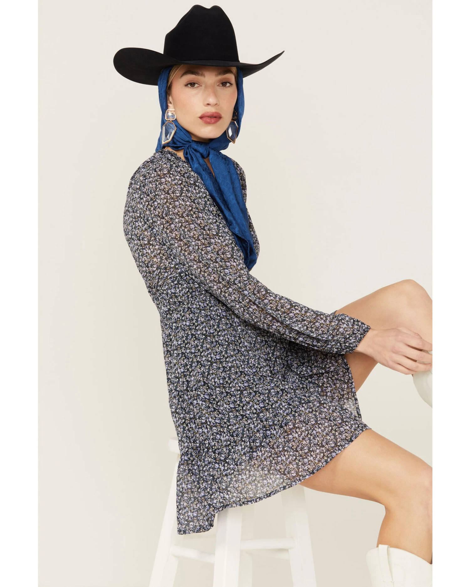 Lush Women's Floral Long Sleeve Smocked Mini Dress 4 Lush Women's Floral Long Sleeve Smocked Mini Dress - Image 4