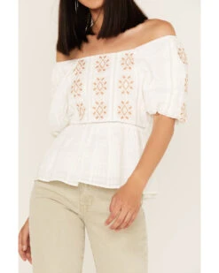 Miss Me Women's Embroidered Puff Sleeve Top -Ariat Western Outlet Store 2000372862 100 P3