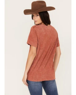 Changes Women's Mineral Wash For The Brand Yellowstone Short Sleeve Graphic Tee 7 Changes Women's Mineral Wash For The Brand Yellowstone Short Sleeve Graphic Tee -Ariat Western Outlet Store 2000382606 220 P4