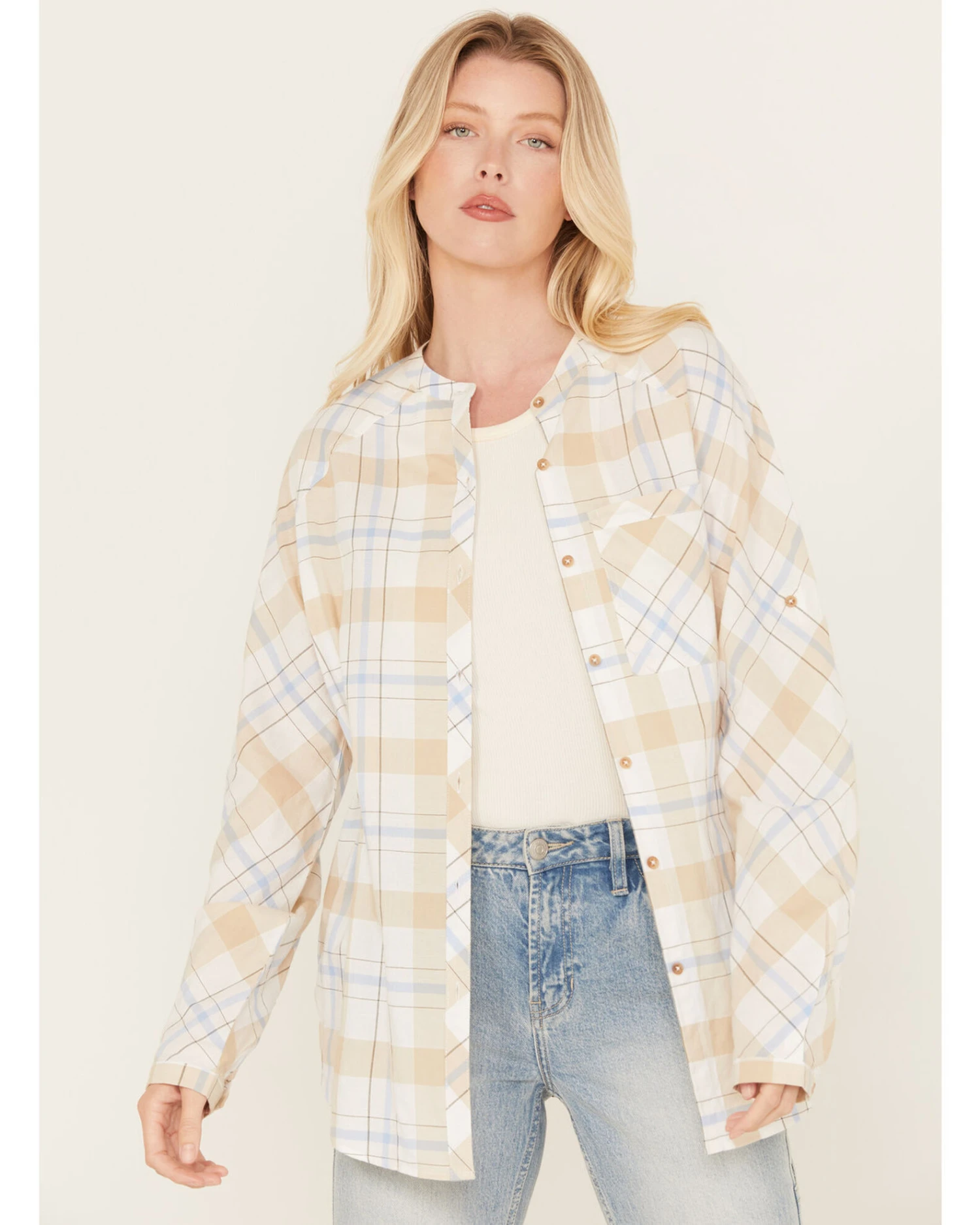 Cleo + Wolf Women's Oversized Plaid Print Button Up 2 Cleo + Wolf Women's Oversized Plaid Print Button Up - Image 2